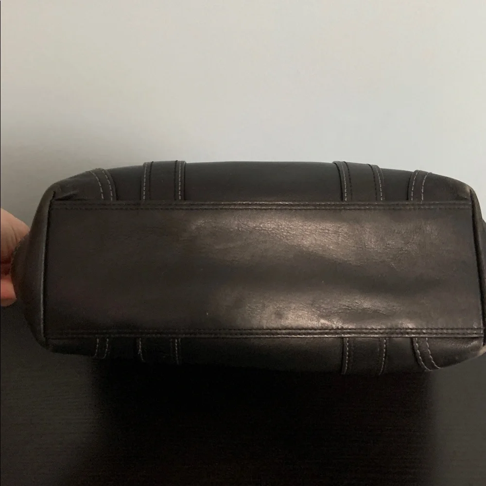 Coach Hampton Black Leather Tote Bag #F10194 - Picture 5 of 13